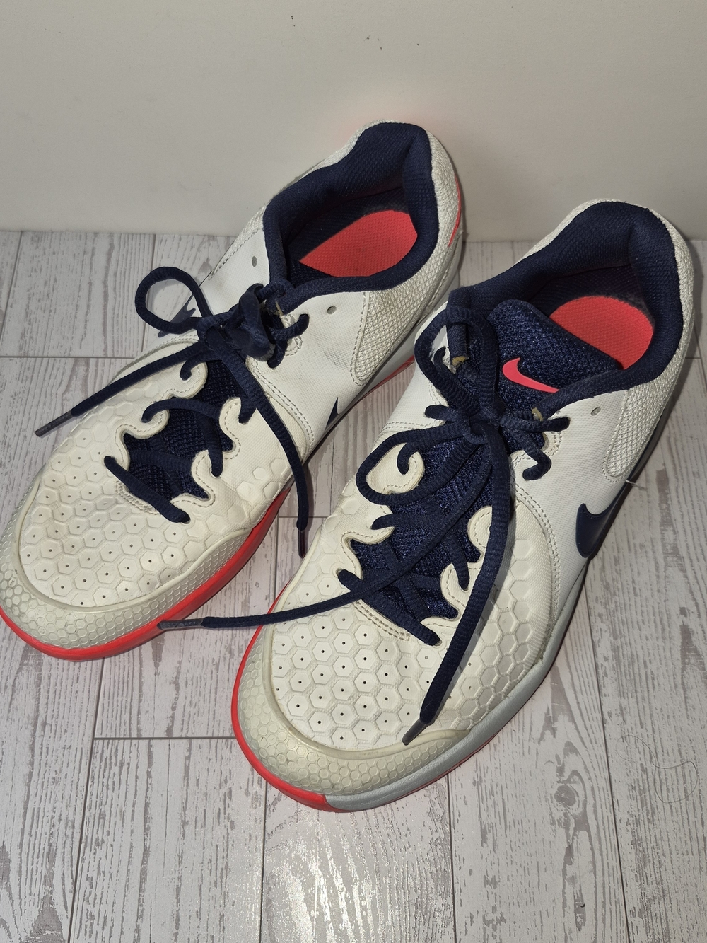 Nike Men’s White & Navy Athletic Shoes with Red Accents